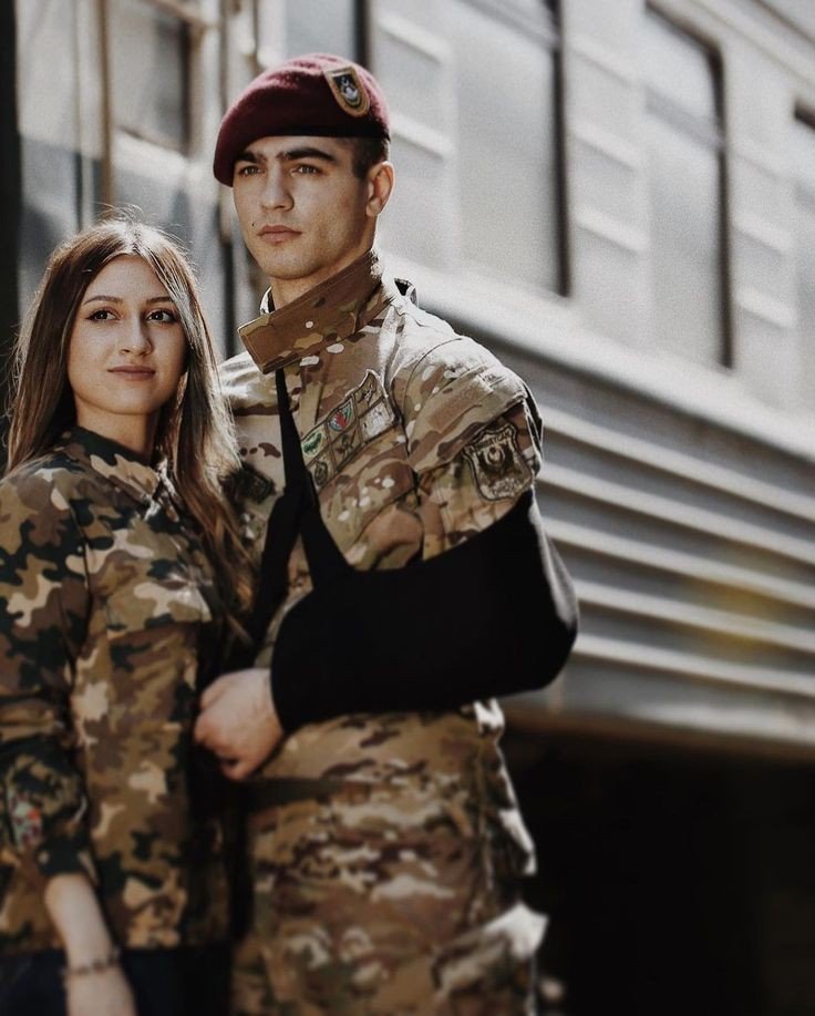 Army Couple Dpz