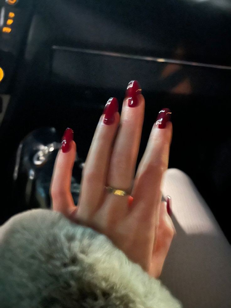 Red Nails Dpz